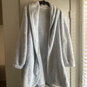 Aerie Plush Gray Fleece Robe